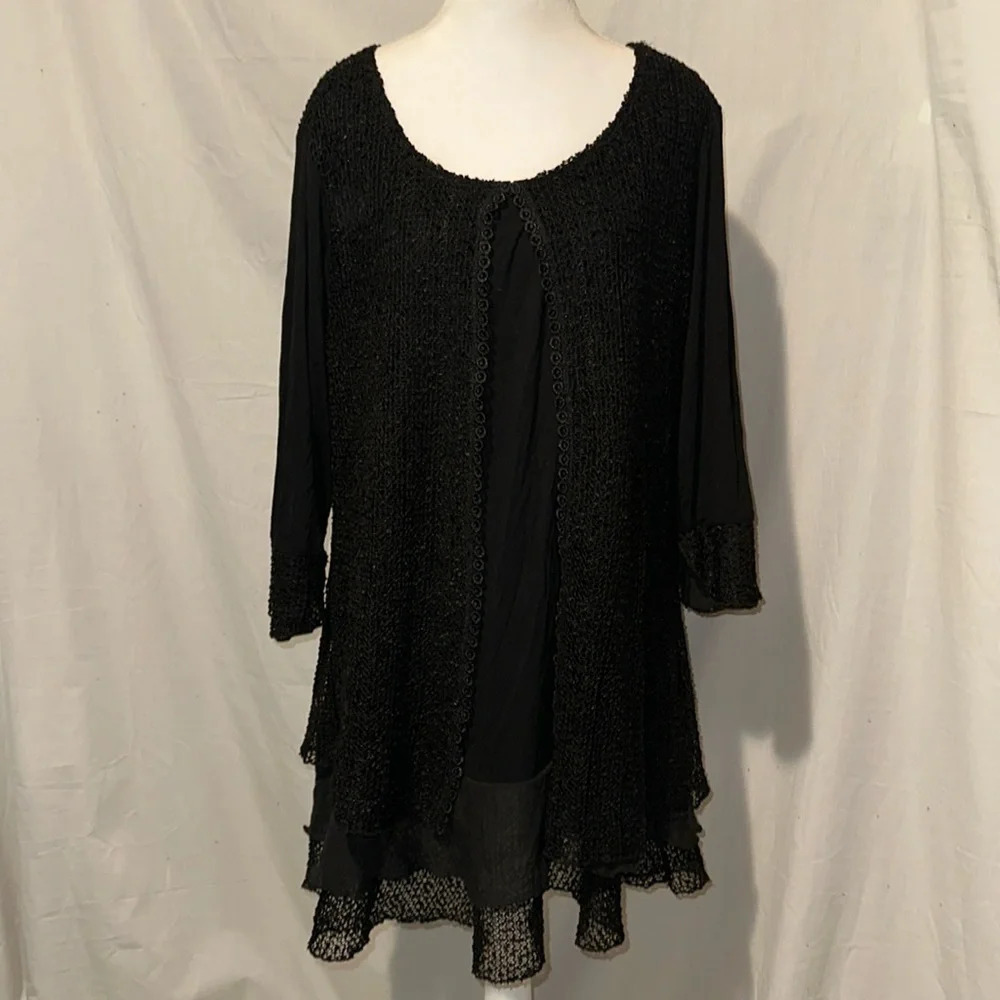 women's black sequin Adorn long sleeve tunic size 1xl
